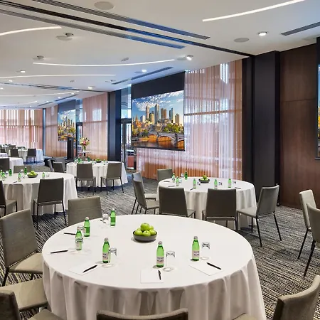 Pan Pacific Melbourne-2